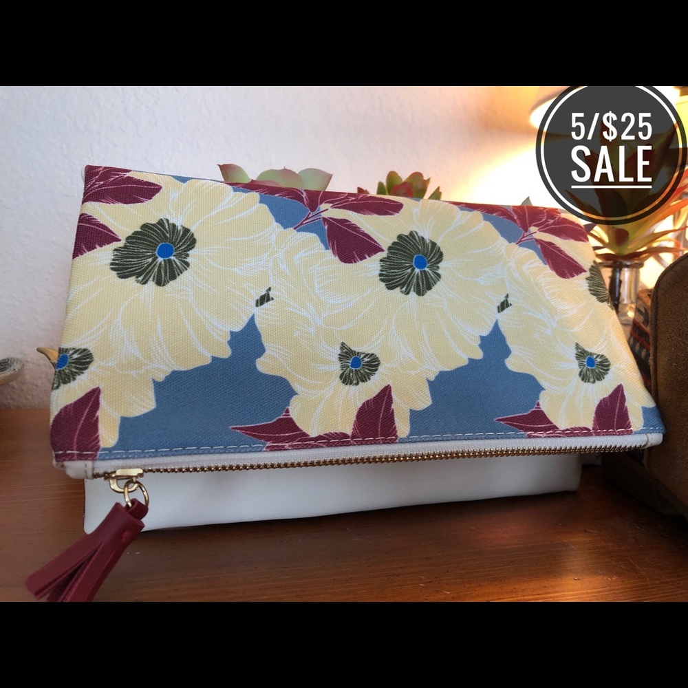🔺New Rachel Pally Clutch Reversible Bloom Flora